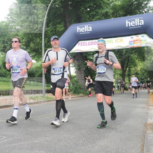 29.06.2025 - hella hamburg halbmarathon KatJ http://msf.ph/oto/8518177 29.06.2025 10:48:26 Zwischen KM18-KM19 1128, 2591 meine-sportfotos.de
