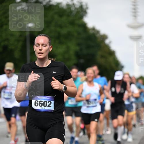 29.06.2025 - hella hamburg halbmarathon Dr. Thomas Lammeyer http://msf.ph/oto/8518273 29.06.2025 10:04:19 Kennedybrücke 1019, 1180, 1239, 1264, 1334, 1583, 2027, 2086, 2159, 2346, 2426, 2447, 2474, 2582, 2584, 2606, 2652, 2677, 2730, 2982, 3042, 3059, 3112, 3177, 3319, 3400, 3794, 3861, 3898, 4013, 4419, 4579, 4594, 4767, 4796, 4940, 5341, 5643, 5728, 6082, 6084, 6104, 6174, 6201, 6220, 6260, 6443, 6462, 6470, 6602, 6636, 7159, 7717, 7824, 8531, 8669, 8730, 9450, 9485, 9611, 9622, 10044, 10268, 10337, 10534, 10582, 10587, 10599, 10665, 10742, 10759, 10766, 11083, 11159, 11366 meine-sportfotos.de