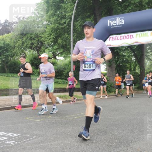29.06.2025 - hella hamburg halbmarathon KatJ http://msf.ph/oto/8518275 29.06.2025 10:48:31 Zwischen KM18-KM19 2447, 2591, 6391, 6414, 6415, 8068, 8364 meine-sportfotos.de