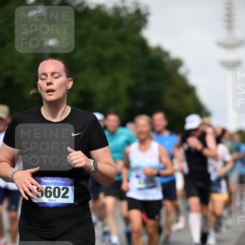 29.06.2025 - hella hamburg halbmarathon Dr. Thomas Lammeyer http://msf.ph/oto/8518286 29.06.2025 10:04:19 Kennedybrücke 1019, 1180, 1239, 1264, 1334, 1583, 2027, 2086, 2159, 2346, 2426, 2447, 2474, 2582, 2584, 2606, 2652, 2677, 2730, 2982, 3042, 3059, 3112, 3177, 3319, 3400, 3794, 3861, 3898, 4013, 4419, 4579, 4594, 4767, 4796, 4940, 5341, 5643, 5728, 6082, 6084, 6104, 6174, 6201, 6220, 6260, 6443, 6462, 6470, 6602, 6636, 7159, 7717, 7824, 8531, 8669, 8730, 9450, 9485, 9611, 9622, 10044, 10268, 10337, 10534, 10582, 10587, 10599, 10665, 10742, 10759, 10766, 11083, 11159, 11366 meine-sportfotos.de