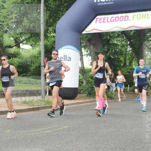 29.06.2025 - hella hamburg halbmarathon KatJ http://msf.ph/oto/8518317 29.06.2025 10:48:33 Zwischen KM18-KM19 1135, 2447, 6391, 6414, 6415, 8068, 8364 meine-sportfotos.de