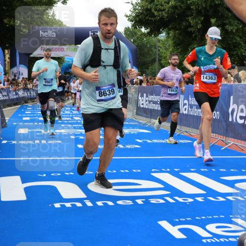 29.06.2025 - hella hamburg halbmarathon Strokosch-Dieckow http://msf.ph/oto/8518491 29.06.2025 10:56:11 Ziel 1193, 4594, 4813, 5465, 5492, 5570, 7547, 7594, 8330, 8639, 9903, 9907, 10789, 12348, 12545, 14363, 15484, 16113, 16634, 17468, 17640, 17642, 18741, 19152 meine-sportfotos.de