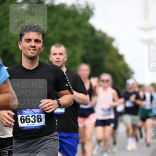 29.06.2025 - hella hamburg halbmarathon Dr. Thomas Lammeyer http://msf.ph/oto/8518552 29.06.2025 10:04:27 Kennedybrücke 1019, 1239, 1264, 1544, 1583, 1681, 2027, 2086, 2159, 2236, 2346, 2426, 2447, 2474, 2582, 2584, 2606, 2652, 2730, 2982, 3042, 3059, 3319, 3400, 3794, 4013, 4419, 4579, 4594, 4616, 4767, 4940, 5418, 5643, 5728, 6104, 6138, 6174, 6201, 6220, 6443, 6470, 6602, 6636, 7159, 7717, 8531, 8669, 9450, 9485, 9577, 9622, 10268, 10337, 10534, 10587, 10599, 10665, 10742, 10759, 10766, 10797, 11083, 11159 meine-sportfotos.de