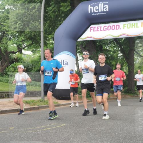 29.06.2025 - hella hamburg halbmarathon KatJ http://msf.ph/oto/8518614 29.06.2025 10:48:42 Zwischen KM18-KM19 1138, 1188, 1568, 2582, 5299, 5547, 8730 meine-sportfotos.de