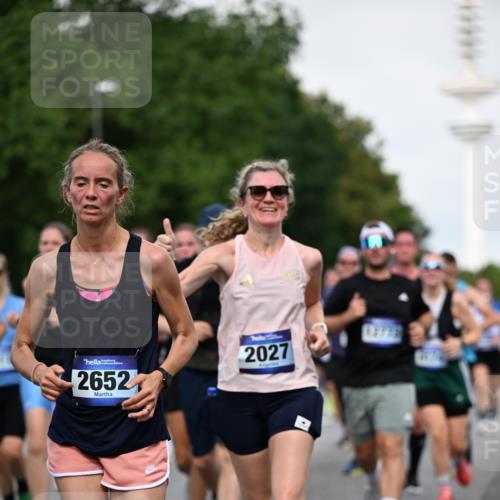 29.06.2025 - hella hamburg halbmarathon Dr. Thomas Lammeyer http://msf.ph/oto/8518615 29.06.2025 10:04:29 Kennedybrücke 1019, 1264, 1544, 1583, 1611, 1681, 2027, 2086, 2159, 2236, 2346, 2426, 2447, 2474, 2582, 2584, 2606, 2652, 2730, 2982, 3042, 3059, 3141, 3319, 3400, 3794, 4013, 4419, 4579, 4594, 4616, 4767, 4940, 4945, 5418, 5643, 5728, 6104, 6138, 6174, 6201, 6220, 6443, 6470, 6602, 6636, 7159, 7717, 8531, 8669, 9450, 9485, 9553, 9555, 9577, 9622, 10268, 10534, 10587, 10599, 10665, 10742, 10759, 10766, 10797, 11083, 11159 meine-sportfotos.de