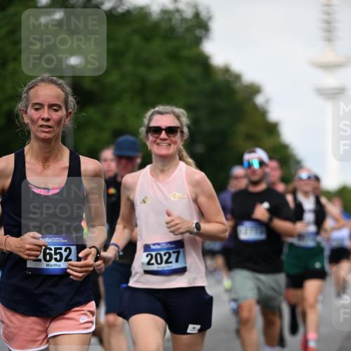 29.06.2025 - hella hamburg halbmarathon Dr. Thomas Lammeyer http://msf.ph/oto/8518621 29.06.2025 10:04:30 Kennedybrücke 1019, 1264, 1544, 1583, 1611, 1681, 2027, 2086, 2159, 2236, 2346, 2426, 2447, 2474, 2582, 2584, 2606, 2652, 2730, 2982, 3042, 3059, 3141, 3319, 3400, 3794, 4013, 4419, 4579, 4594, 4616, 4767, 4940, 4945, 5418, 5643, 6104, 6138, 6174, 6201, 6220, 6443, 6470, 6602, 6636, 7159, 7717, 8531, 8669, 9450, 9485, 9553, 9555, 9577, 9622, 10268, 10534, 10587, 10599, 10665, 10742, 10759, 10766, 10797, 11083, 11324 meine-sportfotos.de