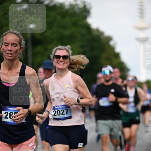 29.06.2025 - hella hamburg halbmarathon Dr. Thomas Lammeyer http://msf.ph/oto/8518630 29.06.2025 10:04:30 Kennedybrücke 1019, 1264, 1544, 1583, 1611, 1681, 2027, 2086, 2159, 2236, 2346, 2426, 2447, 2474, 2582, 2584, 2606, 2652, 2730, 2982, 3042, 3059, 3141, 3319, 3400, 3794, 4013, 4419, 4579, 4594, 4616, 4767, 4940, 4945, 5418, 5643, 6104, 6138, 6174, 6201, 6220, 6443, 6470, 6602, 6636, 7159, 7717, 8531, 8669, 9450, 9485, 9553, 9555, 9577, 9622, 10268, 10534, 10587, 10599, 10665, 10742, 10759, 10766, 10797, 11083, 11324 meine-sportfotos.de