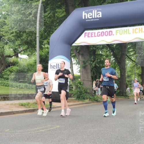 29.06.2025 - hella hamburg halbmarathon KatJ http://msf.ph/oto/8518787 29.06.2025 10:48:48 Zwischen KM18-KM19 1726, 1823, 2582, 5299, 5305, 6602, 7636, 7658, 8730 meine-sportfotos.de