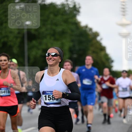 29.06.2025 - hella hamburg halbmarathon Dr. Thomas Lammeyer http://msf.ph/oto/8518818 29.06.2025 10:04:36 Kennedybrücke 1019, 1544, 1568, 1583, 1611, 1681, 2027, 2086, 2236, 2426, 2447, 2474, 2606, 2652, 2730, 2982, 3042, 3059, 3141, 3319, 3400, 3794, 4419, 4579, 4616, 4767, 4940, 4945, 5033, 5418, 5643, 6138, 6174, 6220, 6443, 6470, 6636, 7717, 8669, 9450, 9485, 9553, 9555, 9577, 9622, 10188, 10534, 10587, 10599, 10665, 10742, 10759, 10766, 10797, 11083, 11324 meine-sportfotos.de
