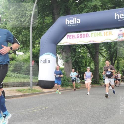 29.06.2025 - hella hamburg halbmarathon KatJ http://msf.ph/oto/8518854 29.06.2025 10:48:50 Zwischen KM18-KM19 1726, 1823, 5299, 5305, 6602, 7636, 7658, 8045, 8730 meine-sportfotos.de