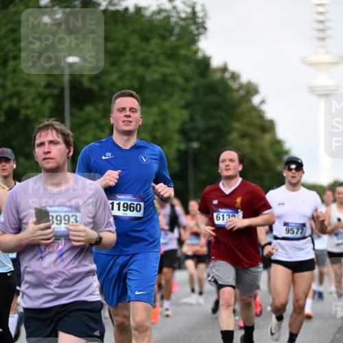 29.06.2025 - hella hamburg halbmarathon Dr. Thomas Lammeyer http://msf.ph/oto/8518894 29.06.2025 10:04:38 Kennedybrücke 1019, 1544, 1568, 1583, 1611, 1681, 2027, 2086, 2236, 2426, 2474, 2606, 2652, 2730, 2982, 3042, 3059, 3141, 3319, 3400, 3794, 4419, 4579, 4616, 4767, 4940, 4945, 5033, 5418, 5643, 6138, 6174, 6220, 6443, 6470, 6636, 7717, 8669, 9450, 9485, 9553, 9555, 9577, 9622, 10188, 10271, 10534, 10599, 10665, 10742, 10759, 10766, 10797, 11083, 11324 meine-sportfotos.de