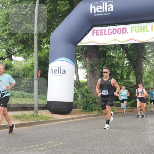 29.06.2025 - hella hamburg halbmarathon KatJ http://msf.ph/oto/8518942 29.06.2025 10:48:53 Zwischen KM18-KM19 1674, 6602, 6752, 7636, 8045, 8478 meine-sportfotos.de