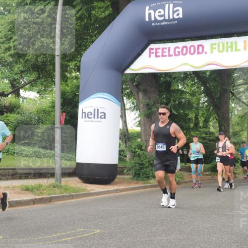 29.06.2025 - hella hamburg halbmarathon KatJ http://msf.ph/oto/8518951 29.06.2025 10:48:53 Zwischen KM18-KM19 1674, 6602, 6752, 7636, 8045, 8478 meine-sportfotos.de