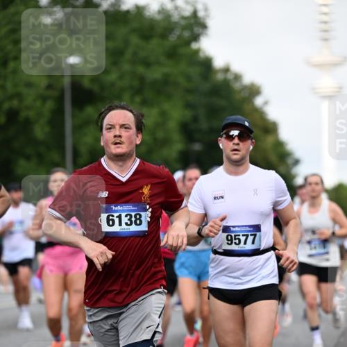 29.06.2025 - hella hamburg halbmarathon Dr. Thomas Lammeyer http://msf.ph/oto/8518957 29.06.2025 10:04:40 Kennedybrücke 1019, 1544, 1568, 1583, 1611, 1681, 2027, 2086, 2236, 2426, 2474, 2606, 2652, 2982, 3059, 3141, 3319, 3400, 3983, 4579, 4616, 4767, 4940, 4945, 5033, 5418, 6138, 6174, 6220, 6443, 6470, 6757, 8255, 8669, 9450, 9485, 9553, 9555, 9577, 10188, 10271, 10534, 10599, 10766, 10797, 11324 meine-sportfotos.de