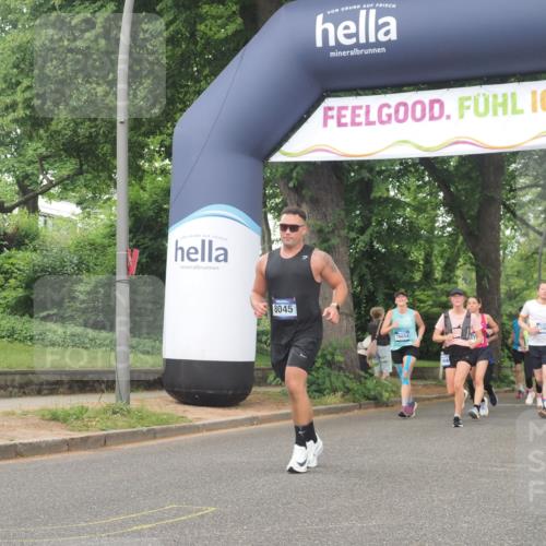 29.06.2025 - hella hamburg halbmarathon KatJ http://msf.ph/oto/8518974 29.06.2025 10:48:53 Zwischen KM18-KM19 1674, 6602, 6752, 7636, 8045, 8478 meine-sportfotos.de