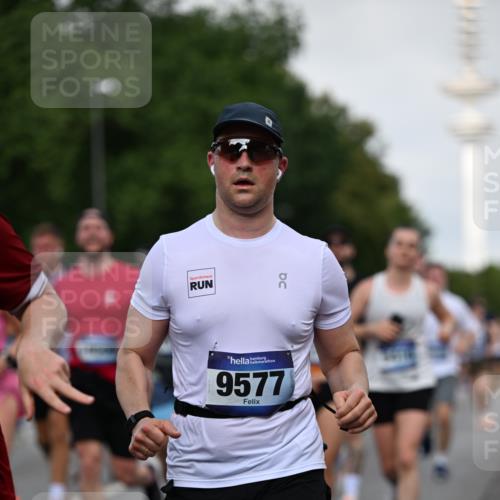29.06.2025 - hella hamburg halbmarathon Dr. Thomas Lammeyer http://msf.ph/oto/8518992 29.06.2025 10:04:41 Kennedybrücke 1019, 1544, 1568, 1583, 1611, 1681, 2086, 2236, 2426, 2474, 2606, 2652, 2982, 3059, 3141, 3319, 3400, 3983, 4579, 4616, 4767, 4940, 4945, 5033, 5418, 6138, 6174, 6220, 6443, 6470, 6757, 8255, 9450, 9485, 9553, 9555, 9577, 10188, 10271, 10599, 10766, 10797, 11324 meine-sportfotos.de