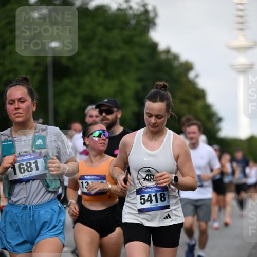 29.06.2025 - hella hamburg halbmarathon Dr. Thomas Lammeyer http://msf.ph/oto/8519045 29.06.2025 10:04:43 Kennedybrücke 1019, 1544, 1568, 1583, 1611, 1681, 2086, 2236, 2426, 2982, 3059, 3141, 3319, 3400, 3983, 4579, 4616, 4767, 4945, 5033, 5418, 6138, 6174, 6220, 6470, 6757, 8255, 8478, 9450, 9553, 9555, 9577, 10188, 10271, 10599, 10797, 11324 meine-sportfotos.de