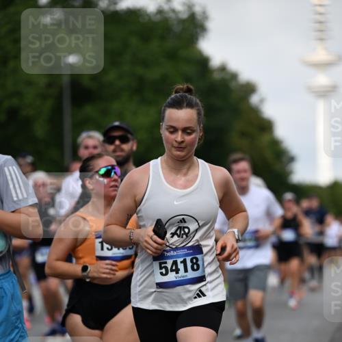 29.06.2025 - hella hamburg halbmarathon Dr. Thomas Lammeyer http://msf.ph/oto/8519063 29.06.2025 10:04:43 Kennedybrücke 1019, 1544, 1568, 1583, 1611, 1681, 2086, 2236, 2426, 2982, 3059, 3141, 3319, 3400, 3983, 4579, 4616, 4767, 4945, 5033, 5418, 6138, 6174, 6220, 6470, 6757, 8255, 8478, 9450, 9553, 9555, 9577, 10188, 10271, 10599, 10797, 11324 meine-sportfotos.de