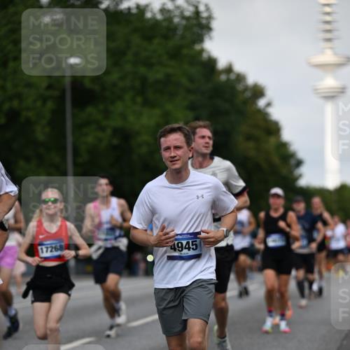 29.06.2025 - hella hamburg halbmarathon Dr. Thomas Lammeyer http://msf.ph/oto/8519120 29.06.2025 10:04:45 Kennedybrücke 1019, 1544, 1568, 1583, 1611, 1681, 2086, 2236, 2426, 3059, 3141, 3400, 3983, 4579, 4616, 4945, 5033, 5418, 6138, 6174, 6220, 6714, 6757, 8255, 8478, 9450, 9553, 9555, 9577, 10188, 10271, 10599, 10797, 11324 meine-sportfotos.de