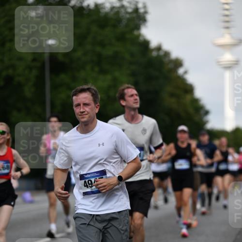 29.06.2025 - hella hamburg halbmarathon Dr. Thomas Lammeyer http://msf.ph/oto/8519146 29.06.2025 10:04:45 Kennedybrücke 1019, 1544, 1568, 1583, 1611, 1681, 2086, 2236, 2426, 3059, 3141, 3400, 3983, 4579, 4616, 4945, 5033, 5418, 6138, 6174, 6220, 6714, 6757, 8255, 8478, 9450, 9553, 9555, 9577, 10188, 10271, 10599, 10797, 11324 meine-sportfotos.de