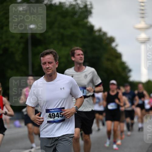 29.06.2025 - hella hamburg halbmarathon Dr. Thomas Lammeyer http://msf.ph/oto/8519152 29.06.2025 10:04:45 Kennedybrücke 1019, 1544, 1568, 1583, 1611, 1681, 2086, 2236, 2426, 3059, 3141, 3400, 3983, 4579, 4616, 4945, 5033, 5418, 6138, 6174, 6220, 6714, 6757, 8255, 8478, 9450, 9553, 9555, 9577, 10188, 10271, 10599, 10797, 11324 meine-sportfotos.de