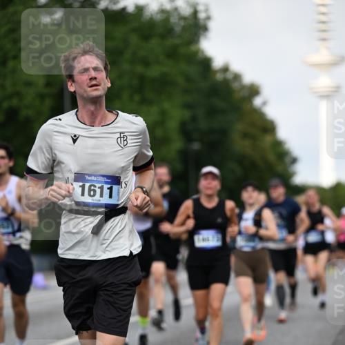 29.06.2025 - hella hamburg halbmarathon Dr. Thomas Lammeyer http://msf.ph/oto/8519212 29.06.2025 10:04:47 Kennedybrücke 1544, 1568, 1611, 1681, 2086, 2236, 2354, 3059, 3141, 3400, 3983, 4616, 4708, 4945, 5033, 5418, 5870, 6138, 6147, 6220, 6714, 6757, 8255, 8478, 9553, 9555, 9577, 10188, 10271, 10797, 11324 meine-sportfotos.de