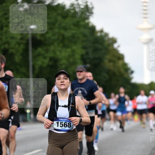 29.06.2025 - hella hamburg halbmarathon Dr. Thomas Lammeyer http://msf.ph/oto/8519318 29.06.2025 10:04:49 Kennedybrücke 1544, 1568, 1611, 1681, 2236, 2354, 3141, 3400, 3740, 3983, 4238, 4616, 4708, 4945, 5033, 5418, 5870, 6138, 6147, 6714, 6757, 8255, 8478, 9553, 9555, 9577, 10188, 10271, 10797, 11324 meine-sportfotos.de