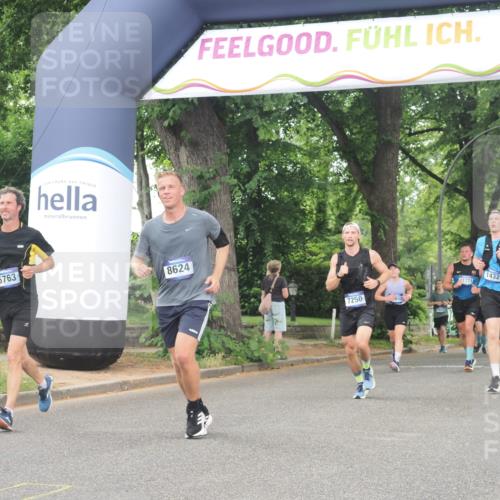 29.06.2025 - hella hamburg halbmarathon KatJ http://msf.ph/oto/8519376 29.06.2025 10:49:12 Zwischen KM18-KM19 1432, 5763, 7250, 8176, 8624 meine-sportfotos.de