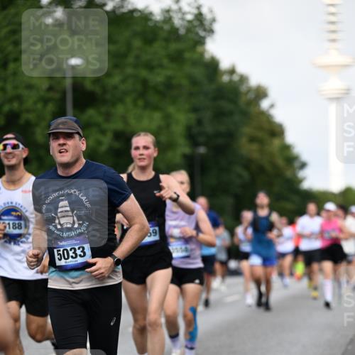 29.06.2025 - hella hamburg halbmarathon Dr. Thomas Lammeyer http://msf.ph/oto/8519401 29.06.2025 10:04:51 Kennedybrücke 1544, 1568, 1611, 1681, 2236, 2354, 3141, 3740, 3983, 4238, 4616, 4708, 4945, 5033, 5418, 5870, 6138, 6147, 6487, 6531, 6714, 6757, 6835, 8255, 8478, 9553, 9555, 9577, 10188, 10271, 10797, 11324 meine-sportfotos.de