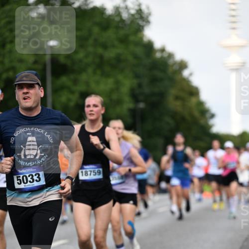 29.06.2025 - hella hamburg halbmarathon Dr. Thomas Lammeyer http://msf.ph/oto/8519422 29.06.2025 10:04:51 Kennedybrücke 1544, 1568, 1611, 1681, 2236, 2354, 3141, 3740, 3983, 4238, 4616, 4708, 4945, 5033, 5418, 5870, 6138, 6147, 6487, 6531, 6714, 6757, 6835, 8255, 8478, 9553, 9555, 9577, 10188, 10271, 10797, 11324 meine-sportfotos.de