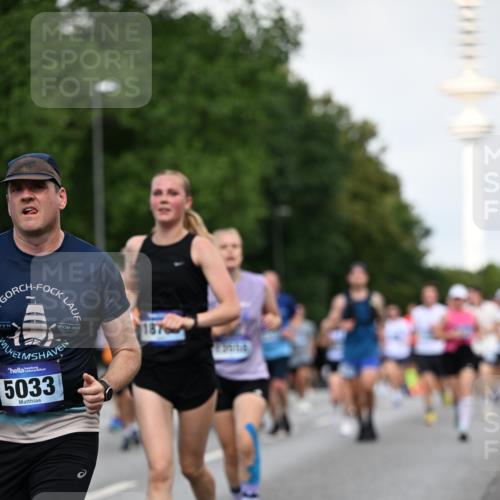 29.06.2025 - hella hamburg halbmarathon Dr. Thomas Lammeyer http://msf.ph/oto/8519428 29.06.2025 10:04:51 Kennedybrücke 1544, 1568, 1611, 1681, 2236, 2354, 3141, 3740, 3983, 4238, 4616, 4708, 4945, 5033, 5418, 5870, 6138, 6147, 6487, 6531, 6714, 6757, 6835, 8255, 8478, 9553, 9555, 9577, 10188, 10271, 10797, 11324 meine-sportfotos.de