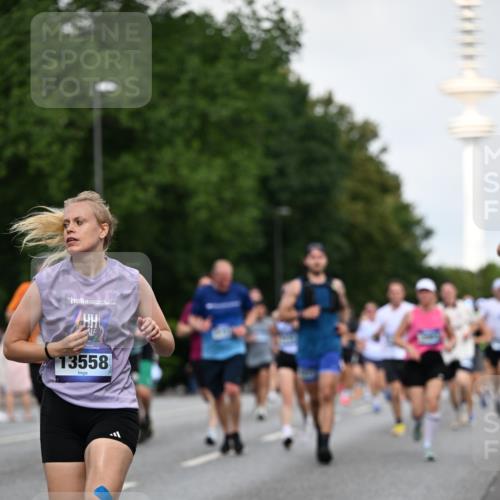 29.06.2025 - hella hamburg halbmarathon Dr. Thomas Lammeyer http://msf.ph/oto/8519503 29.06.2025 10:04:53 Kennedybrücke 1387, 1544, 1568, 1611, 1681, 2236, 2354, 2363, 3141, 3740, 3983, 4238, 4249, 4616, 4708, 4945, 5033, 5418, 5870, 6147, 6487, 6531, 6714, 6757, 6835, 8255, 8478, 9553, 9555, 10188, 10271, 10797, 11324 meine-sportfotos.de