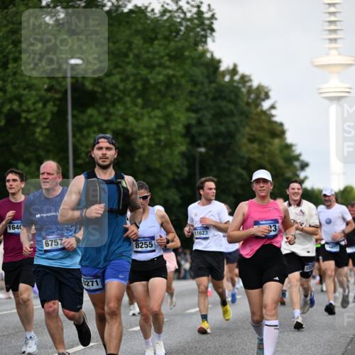 29.06.2025 - hella hamburg halbmarathon Dr. Thomas Lammeyer http://msf.ph/oto/8519651 29.06.2025 10:04:56 Kennedybrücke 1387, 1568, 1611, 2236, 2354, 2363, 3141, 3625, 3740, 3983, 4238, 4249, 4616, 4708, 4945, 5033, 5870, 6147, 6487, 6531, 6714, 6757, 6835, 7757, 8255, 8478, 8923, 9553, 9555, 10188, 10271, 10705, 11324 meine-sportfotos.de
