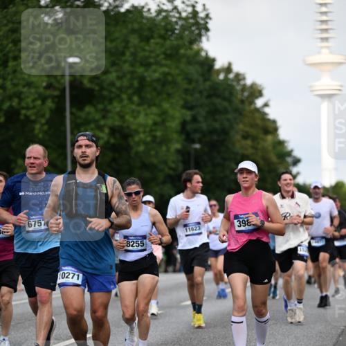 29.06.2025 - hella hamburg halbmarathon Dr. Thomas Lammeyer http://msf.ph/oto/8519666 29.06.2025 10:04:56 Kennedybrücke 1387, 1568, 1611, 2236, 2354, 2363, 3141, 3625, 3740, 3983, 4238, 4249, 4616, 4708, 4945, 5033, 5870, 6147, 6487, 6531, 6714, 6757, 6835, 7757, 8255, 8478, 8923, 9553, 9555, 10188, 10271, 10705, 11324 meine-sportfotos.de