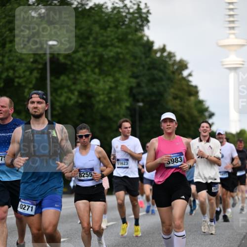 29.06.2025 - hella hamburg halbmarathon Dr. Thomas Lammeyer http://msf.ph/oto/8519672 29.06.2025 10:04:56 Kennedybrücke 1387, 1568, 1611, 2236, 2354, 2363, 3141, 3625, 3740, 3983, 4238, 4249, 4616, 4708, 4945, 5033, 5870, 6147, 6487, 6531, 6714, 6757, 6835, 7757, 8255, 8478, 8923, 9553, 9555, 10188, 10271, 10705, 11324 meine-sportfotos.de