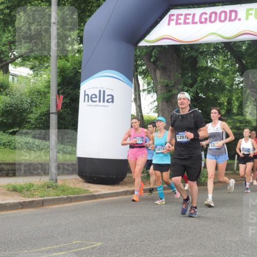29.06.2025 - hella hamburg halbmarathon KatJ http://msf.ph/oto/8519765 29.06.2025 10:49:24 Zwischen KM18-KM19 1147, 3625, 5058, 5379 meine-sportfotos.de