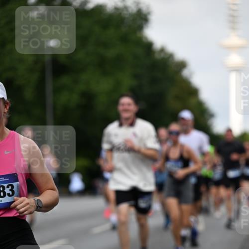 29.06.2025 - hella hamburg halbmarathon Dr. Thomas Lammeyer http://msf.ph/oto/8519793 29.06.2025 10:04:59 Kennedybrücke 1387, 1568, 1611, 1726, 2354, 2363, 3625, 3740, 3983, 4238, 4249, 4708, 5033, 5870, 6147, 6487, 6531, 6591, 6714, 6757, 6835, 7757, 7759, 7761, 8255, 8326, 8478, 8923, 10188, 10271, 10705, 11324 meine-sportfotos.de