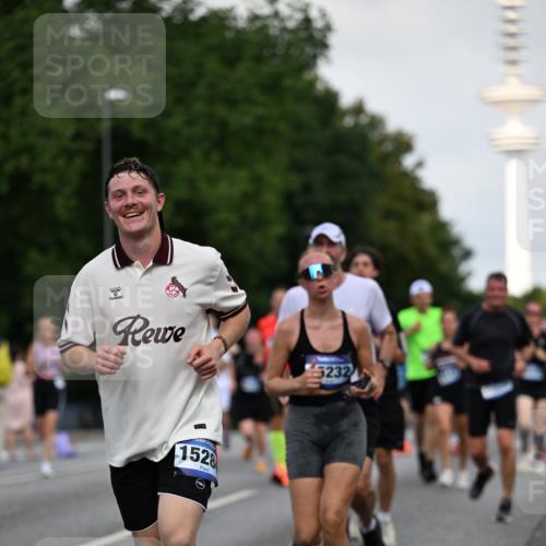 29.06.2025 - hella hamburg halbmarathon Dr. Thomas Lammeyer http://msf.ph/oto/8519821 29.06.2025 10:05:00 Kennedybrücke 1387, 1420, 1568, 1726, 2354, 2363, 3625, 3740, 3983, 4238, 4249, 4708, 5033, 5870, 6147, 6487, 6531, 6591, 6714, 6757, 6835, 7757, 7759, 7761, 8255, 8326, 8478, 8691, 8923, 10188, 10271, 10705, 11324 meine-sportfotos.de