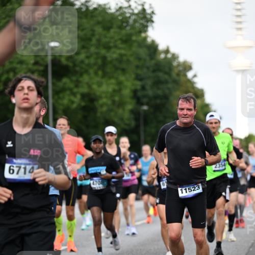 29.06.2025 - hella hamburg halbmarathon Dr. Thomas Lammeyer http://msf.ph/oto/8519945 29.06.2025 10:05:03 Kennedybrücke 1387, 1420, 1726, 2006, 2354, 2363, 3625, 3740, 3983, 4068, 4238, 4249, 4708, 5033, 5870, 6147, 6487, 6531, 6591, 6714, 6757, 6835, 7757, 7759, 7761, 8255, 8326, 8478, 8691, 8923, 9124, 9932, 10188, 10271, 10383, 10705 meine-sportfotos.de