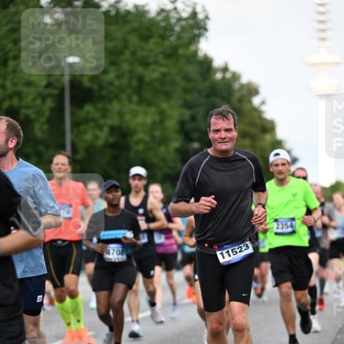 29.06.2025 - hella hamburg halbmarathon Dr. Thomas Lammeyer http://msf.ph/oto/8519972 29.06.2025 10:05:03 Kennedybrücke 1387, 1420, 1726, 2006, 2354, 2363, 3625, 3740, 3983, 4068, 4238, 4249, 4708, 5033, 5870, 6147, 6487, 6531, 6591, 6714, 6757, 6835, 7757, 7759, 7761, 8255, 8326, 8478, 8691, 8923, 9124, 9932, 10188, 10271, 10383, 10705 meine-sportfotos.de