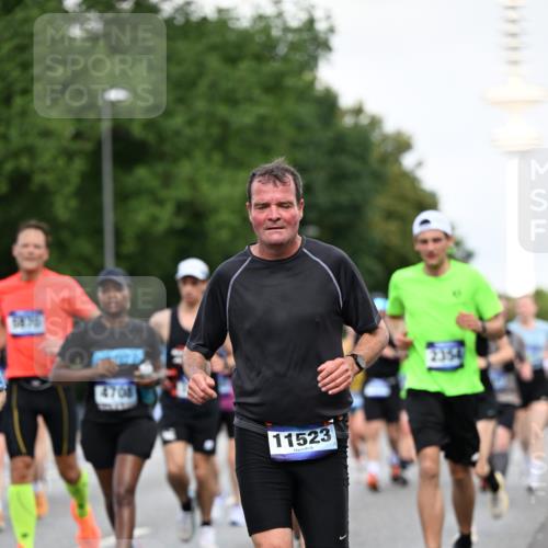 29.06.2025 - hella hamburg halbmarathon Dr. Thomas Lammeyer http://msf.ph/oto/8519988 29.06.2025 10:05:04 Kennedybrücke 1387, 1420, 1726, 2006, 2354, 2363, 3625, 3740, 3983, 4068, 4238, 4249, 4708, 5870, 6147, 6487, 6531, 6591, 6714, 6757, 6835, 7757, 7759, 7761, 8255, 8326, 8478, 8691, 8923, 9124, 9932, 10271, 10383, 10705 meine-sportfotos.de