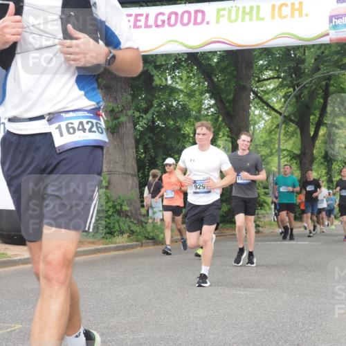 29.06.2025 - hella hamburg halbmarathon KatJ http://msf.ph/oto/8520008 29.06.2025 10:49:30 Zwischen KM18-KM19 1184, 2661, 4511, 5058, 5379, 6142 meine-sportfotos.de