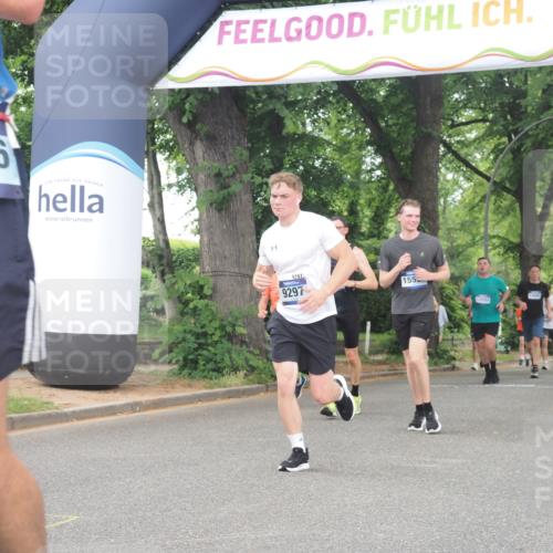 29.06.2025 - hella hamburg halbmarathon KatJ http://msf.ph/oto/8520040 29.06.2025 10:49:30 Zwischen KM18-KM19 1184, 2661, 4511, 5058, 5379, 6142 meine-sportfotos.de