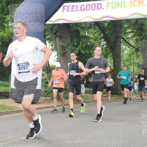 29.06.2025 - hella hamburg halbmarathon KatJ http://msf.ph/oto/8520066 29.06.2025 10:49:31 Zwischen KM18-KM19 1184, 2661, 4511, 5058, 5379, 6142 meine-sportfotos.de