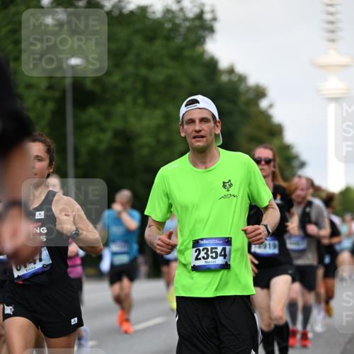 29.06.2025 - hella hamburg halbmarathon Dr. Thomas Lammeyer http://msf.ph/oto/8520067 29.06.2025 10:05:05 Kennedybrücke 1387, 1420, 1726, 2006, 2354, 2363, 3625, 3740, 3983, 4068, 4238, 4249, 4708, 5870, 6147, 6487, 6531, 6591, 6714, 6757, 6835, 6924, 7757, 7759, 7761, 8255, 8326, 8478, 8691, 8923, 9124, 9932, 10271, 10383, 10705 meine-sportfotos.de