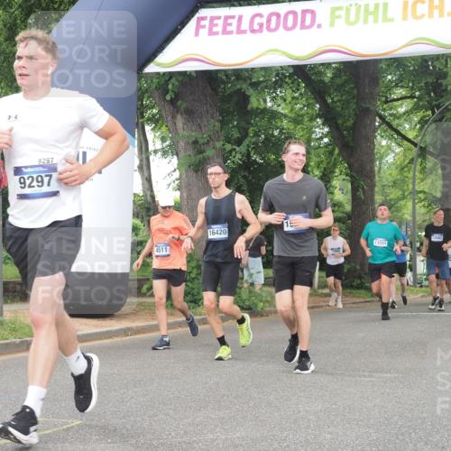29.06.2025 - hella hamburg halbmarathon KatJ http://msf.ph/oto/8520073 29.06.2025 10:49:31 Zwischen KM18-KM19 1184, 2661, 4511, 5058, 5379, 6142 meine-sportfotos.de
