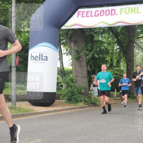 29.06.2025 - hella hamburg halbmarathon KatJ http://msf.ph/oto/8520131 29.06.2025 10:49:33 Zwischen KM18-KM19 1184, 2661, 4511, 6142, 7869 meine-sportfotos.de