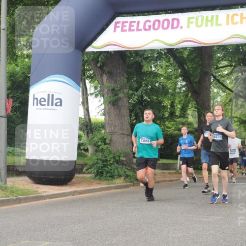 29.06.2025 - hella hamburg halbmarathon KatJ http://msf.ph/oto/8520150 29.06.2025 10:49:33 Zwischen KM18-KM19 1184, 2661, 4511, 6142, 7869 meine-sportfotos.de