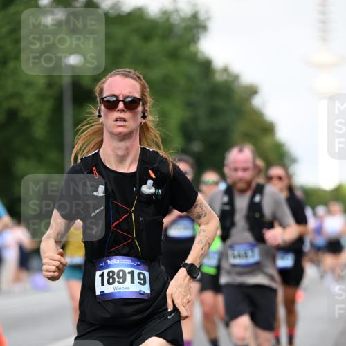 29.06.2025 - hella hamburg halbmarathon Dr. Thomas Lammeyer http://msf.ph/oto/8520161 29.06.2025 10:05:08 Kennedybrücke 1387, 1420, 1726, 2006, 2354, 2363, 2936, 3625, 3740, 3983, 4068, 4238, 4249, 4319, 4708, 5870, 6147, 6487, 6531, 6591, 6714, 6757, 6835, 6924, 7757, 7759, 7761, 8046, 8255, 8326, 8478, 8691, 8923, 9124, 9932, 10271, 10383, 10705 meine-sportfotos.de