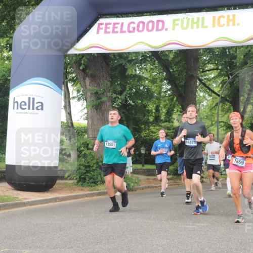 29.06.2025 - hella hamburg halbmarathon KatJ http://msf.ph/oto/8520170 29.06.2025 10:49:34 Zwischen KM18-KM19 1184, 2661, 4511, 6142, 7869 meine-sportfotos.de